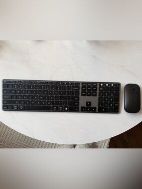Wireless Black Slim Keyboard and Mouse Combo - Modern Compact Design